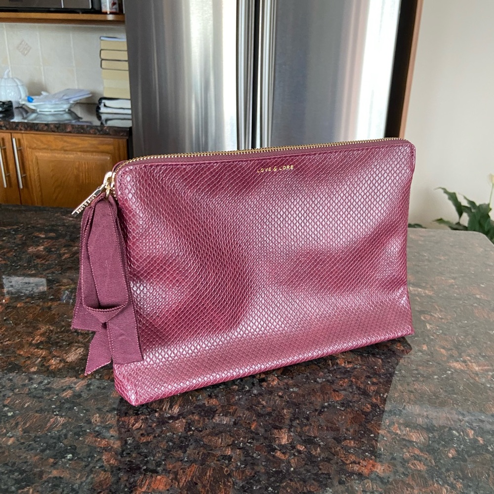 Love & Lore Clutch with Card Slots